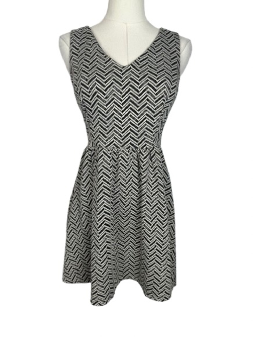 Bar III Black and White Chevron V-Neck Fit & Flare Mini Dress